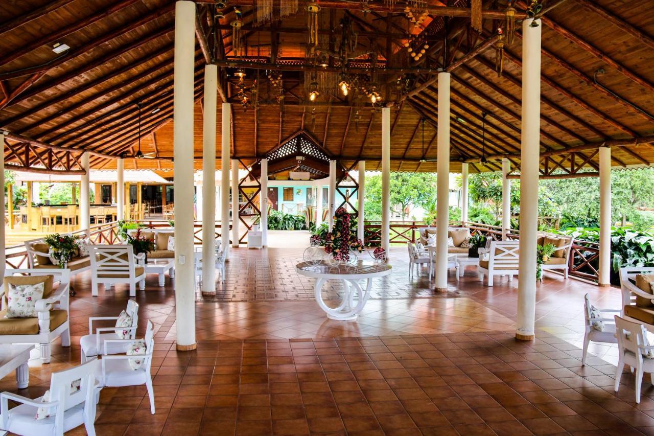 Deluxe Suites Guacamayos - Eco-Lodge & Swimming Pool Bonao Luaran gambar
