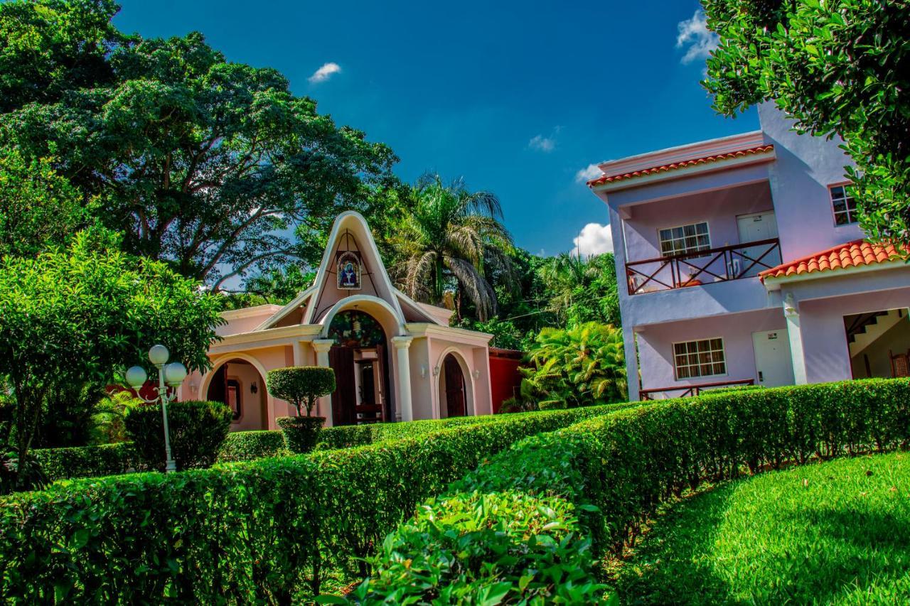 Deluxe Suites Guacamayos - Eco-Lodge & Swimming Pool Bonao Luaran gambar