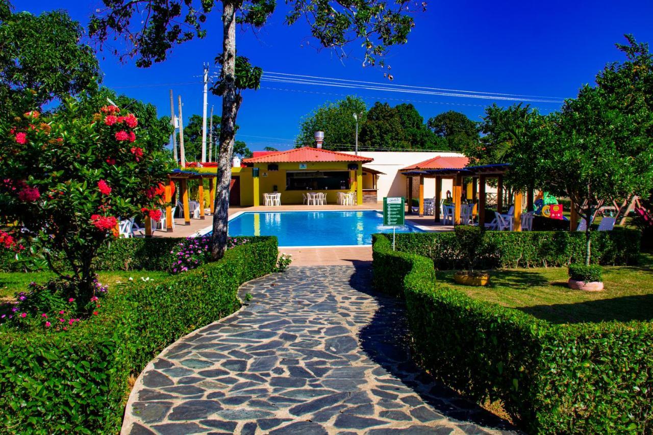 Deluxe Suites Guacamayos - Eco-Lodge & Swimming Pool Bonao Luaran gambar